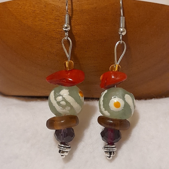 SALE!$0 with purchase New Handmade glass bead drop earrings - Picture 2 of 4